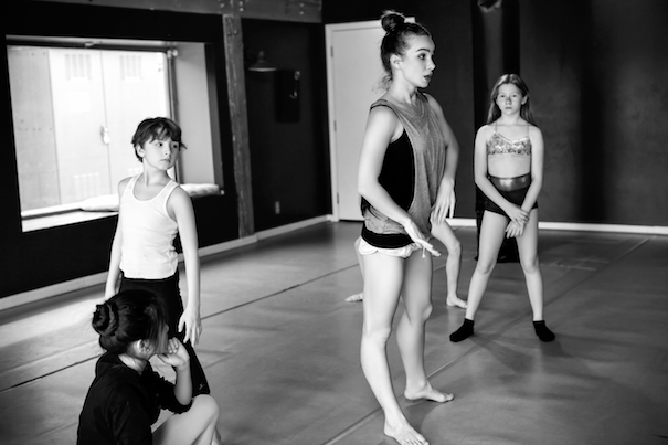 Small-Town-Girl-From-Russia-Dances-Her-Way-Into-The-Dalai-Lamas-Heart.-Find-Out-How.10__605