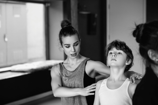 Small-Town-Girl-From-Russia-Dances-Her-Way-Into-The-Dalai-Lamas-Heart.-Find-Out-How.8__605