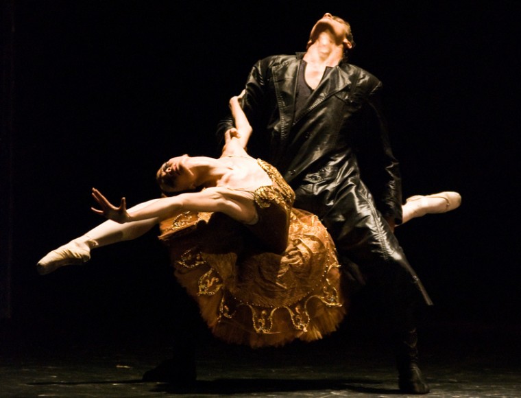 giselle-rouge
