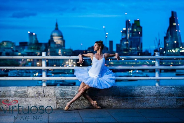 'Ballet Busking' around Waterloo. Foto: Mehul Derodr