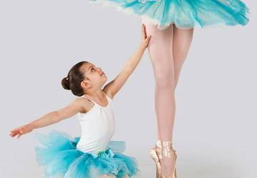 Madeline Whitehead photographed by Richard Calmes