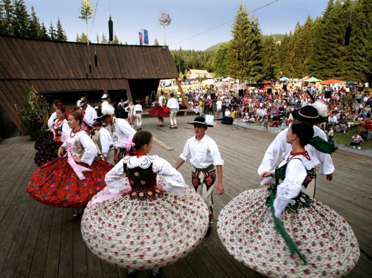 Podroháčske folklórne slávnosti 2016