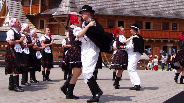 Folklorna show RTVS